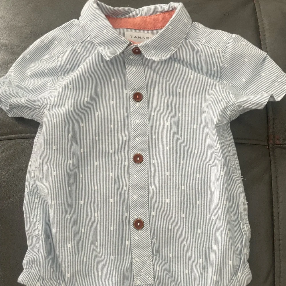 Tahari brand infant onesie and matching hat. New. Never worn. 3-6 months - Picture 6 of 7